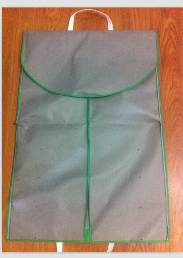 GB200511 Garment bag